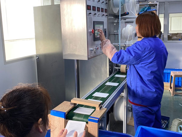 膏藥oem貼牌找膏藥oem代加工廠(chǎng)家時(shí)要做哪些準(zhǔn)備？